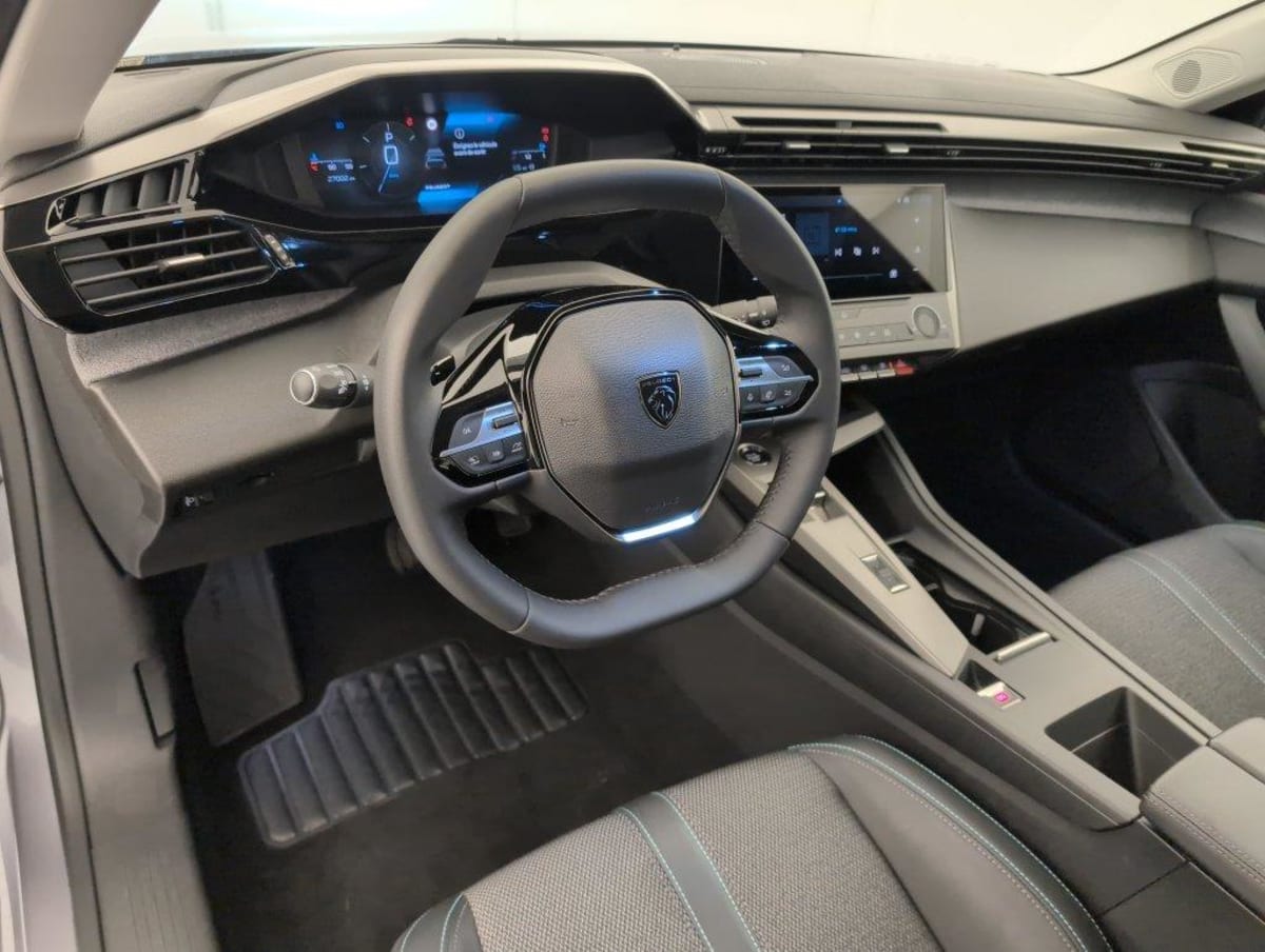 Peugeot 308 - Image 15