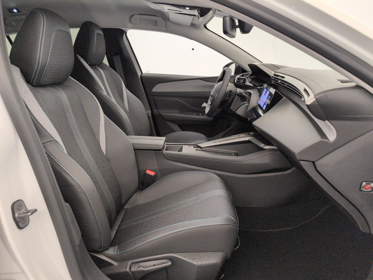 Peugeot 308 - Image 9