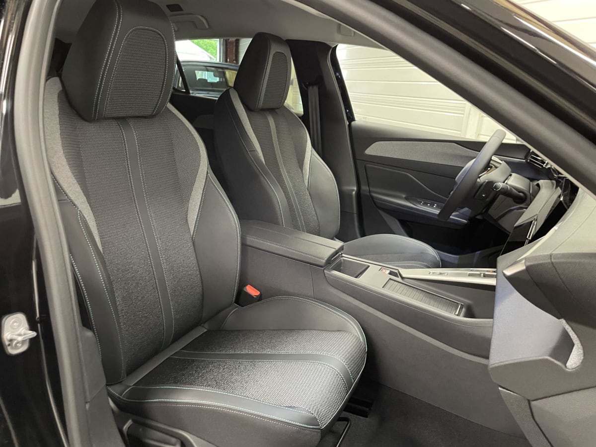 PEUGEOT 308 BLUEHDI 130CH EAT8 ALLURE