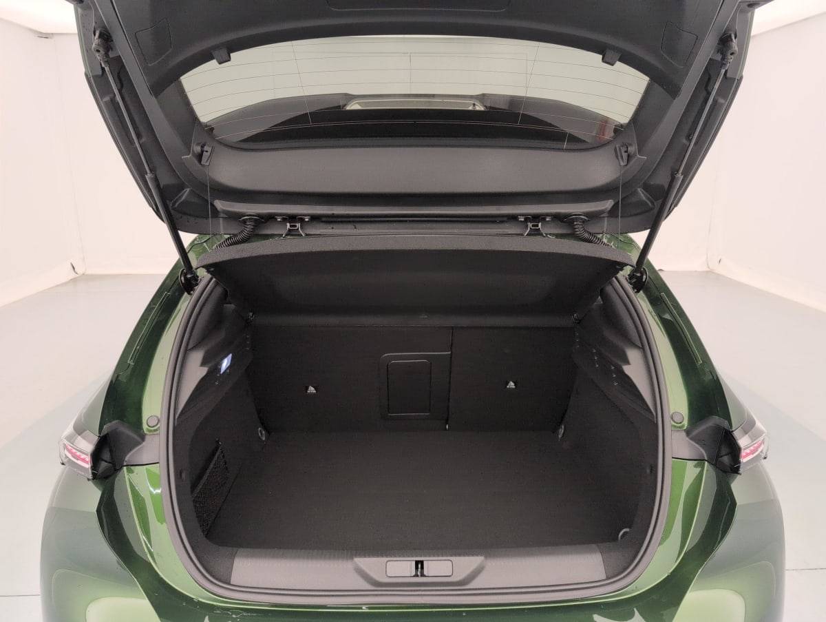Peugeot 308 - Image 11