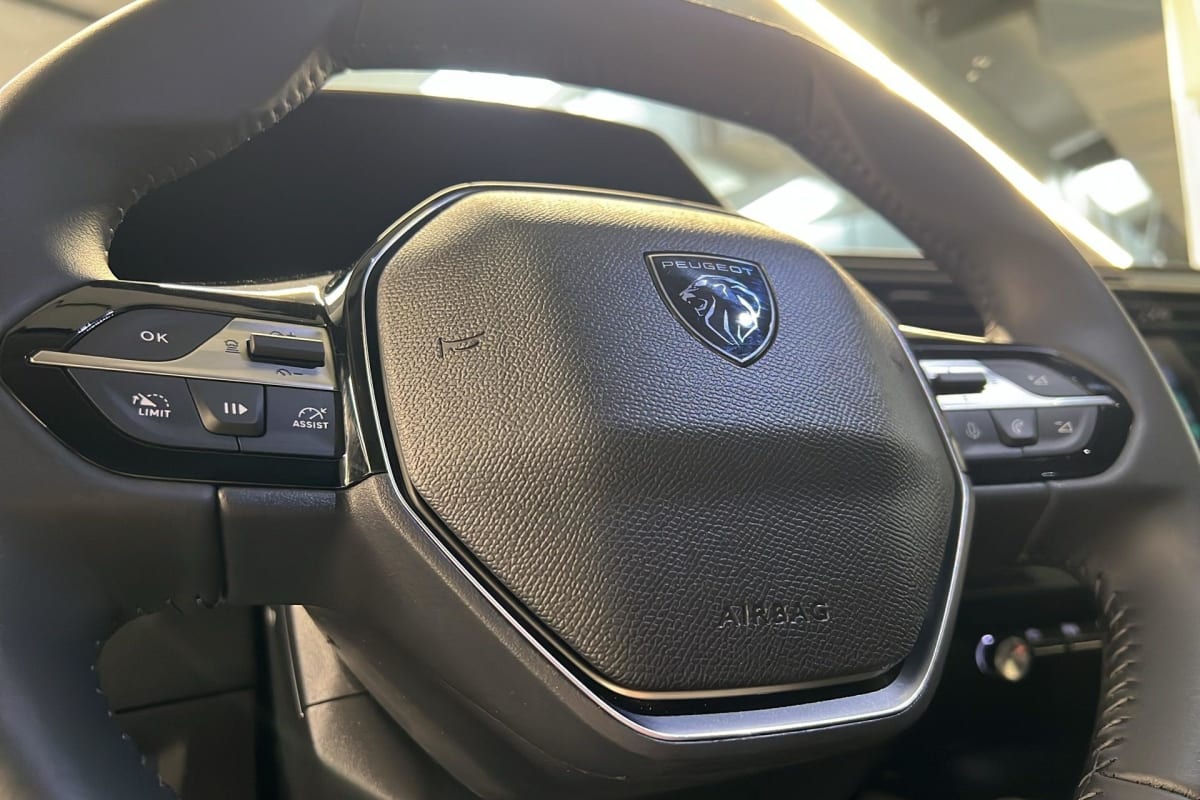 Peugeot 308 - Image 15