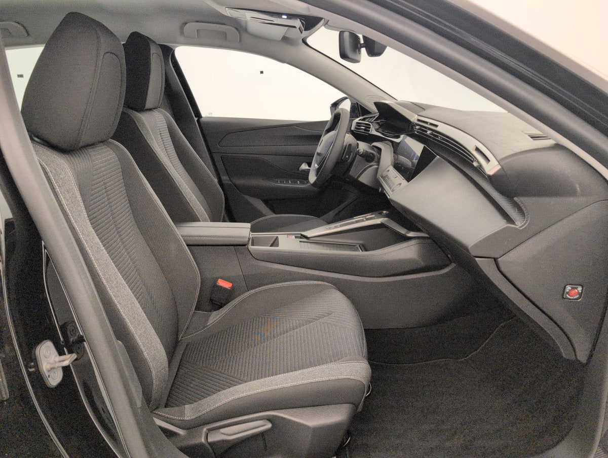 Peugeot 308 - Image 9