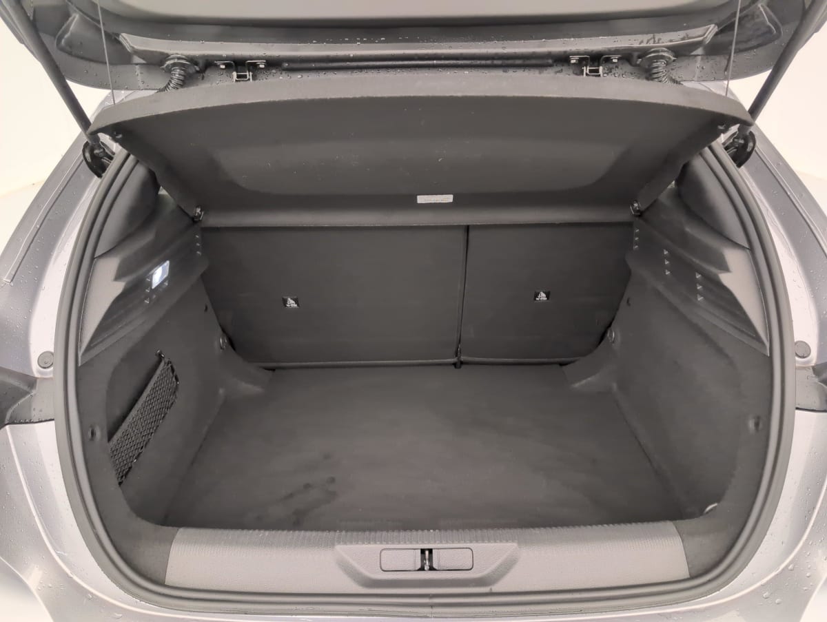 Peugeot 308 - Image 11