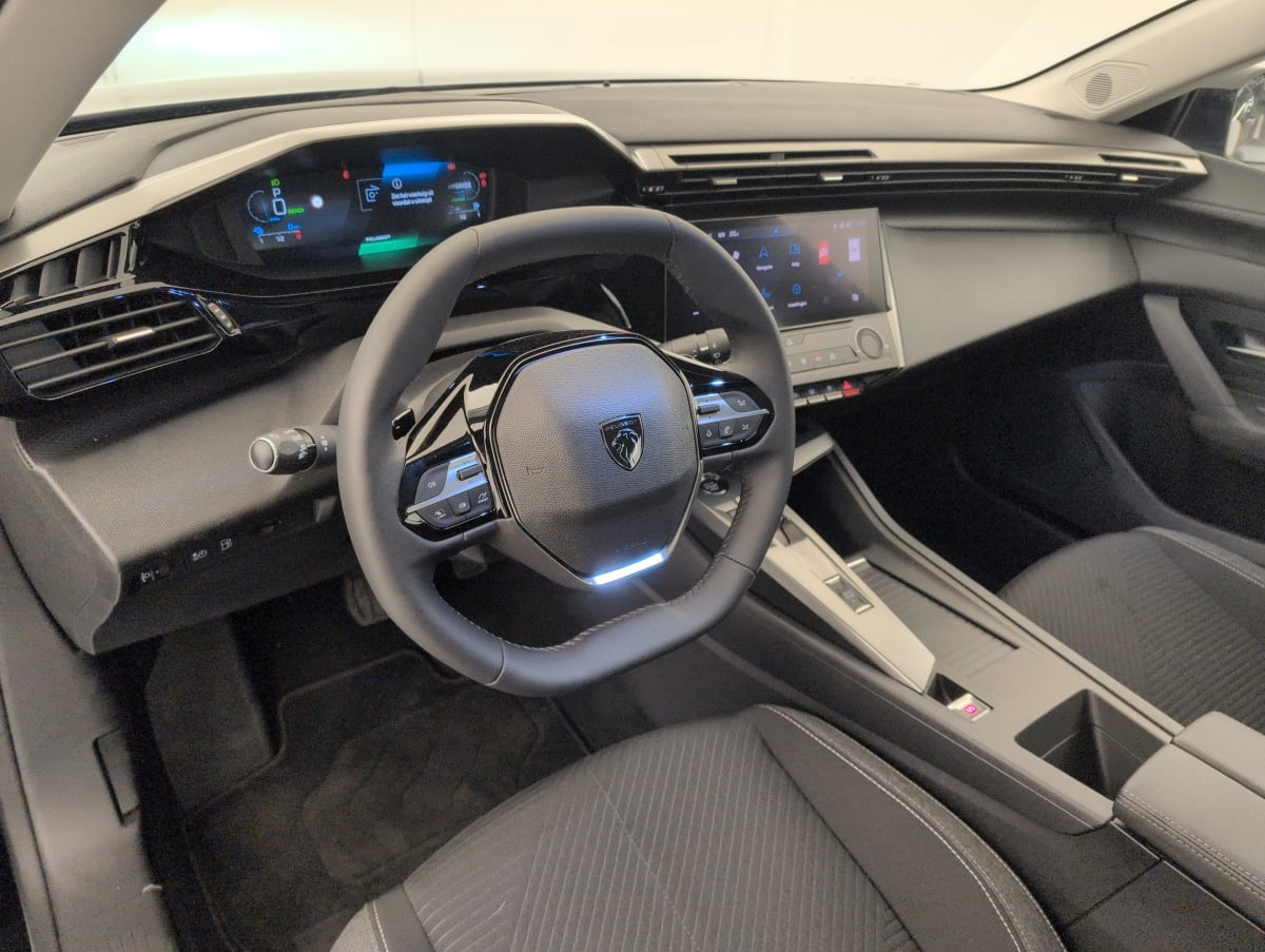 Peugeot 308 - Image 15