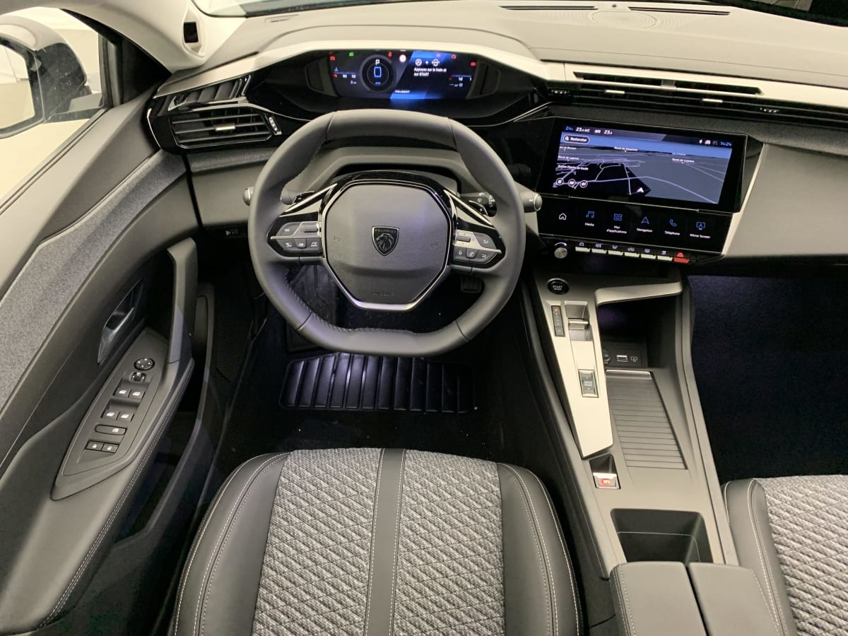 Peugeot 308 - Image 13