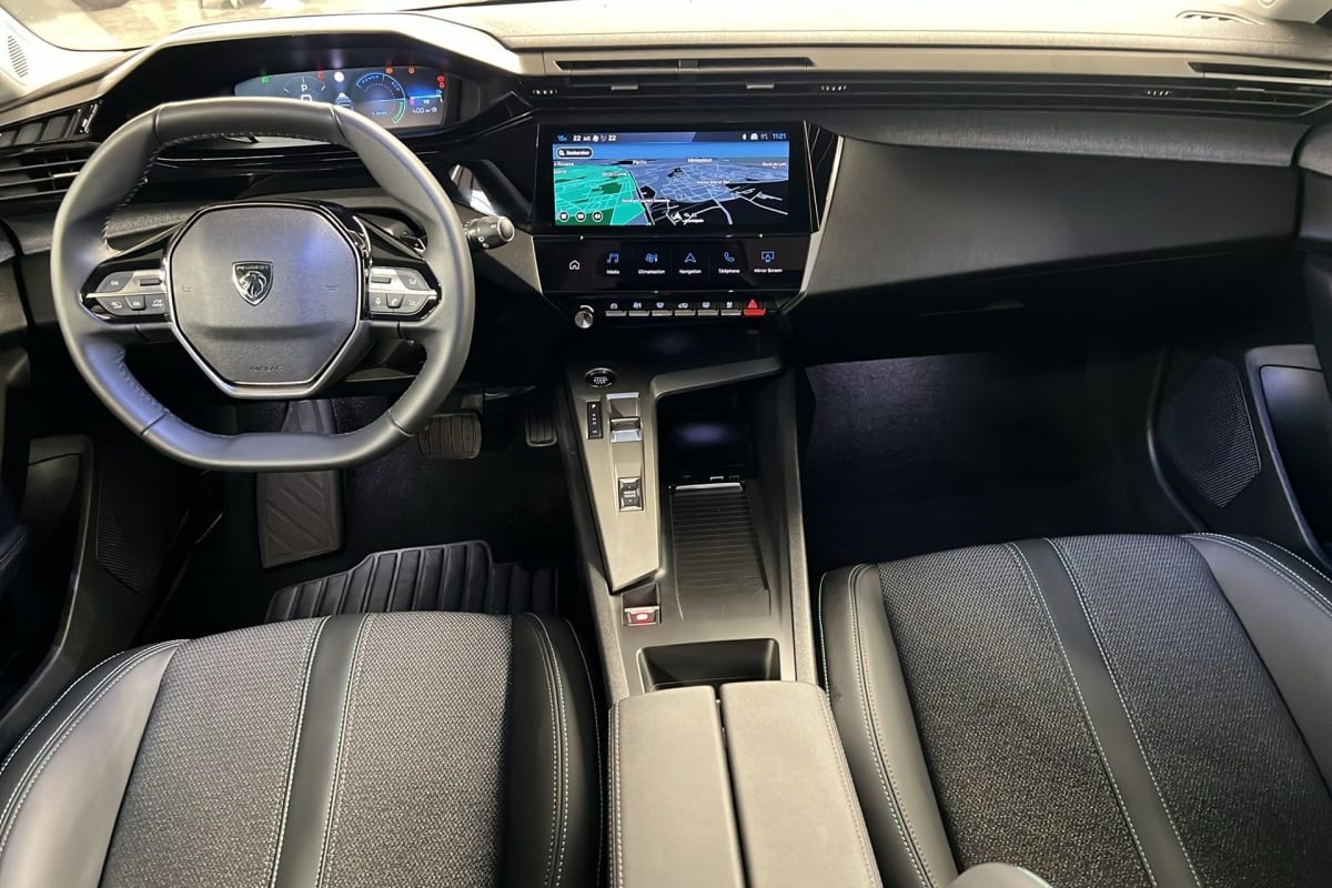 Peugeot 308 - Image 12