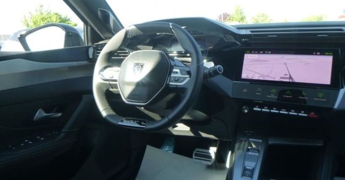 Peugeot 308 - Image 12