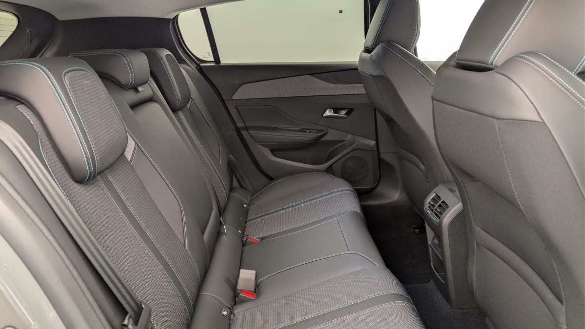 PEUGEOT 308 PHEV 180 E-EAT8 ALLURE