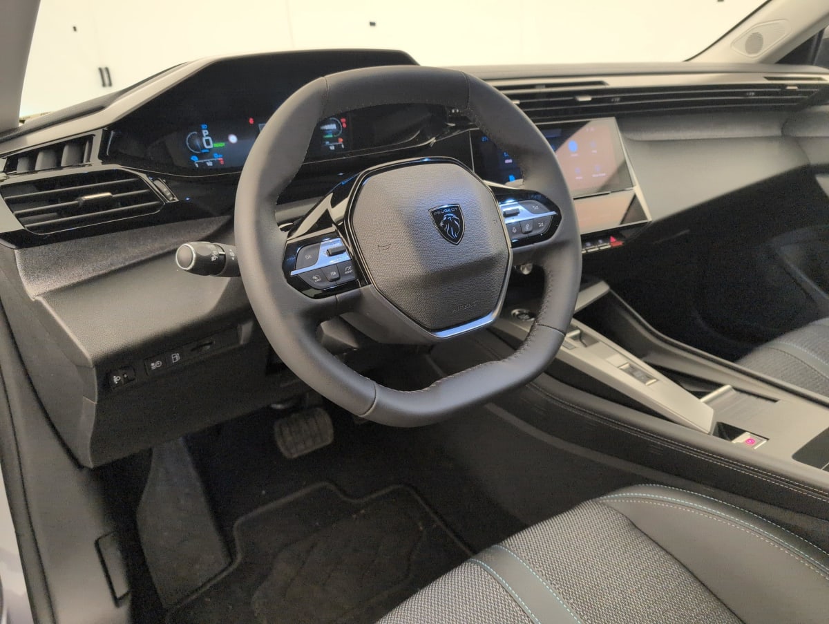 Peugeot 308 - Image 40