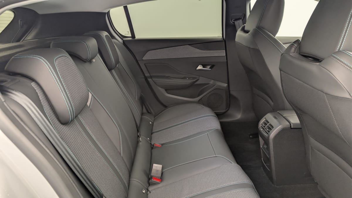 Peugeot 308 - Image 10