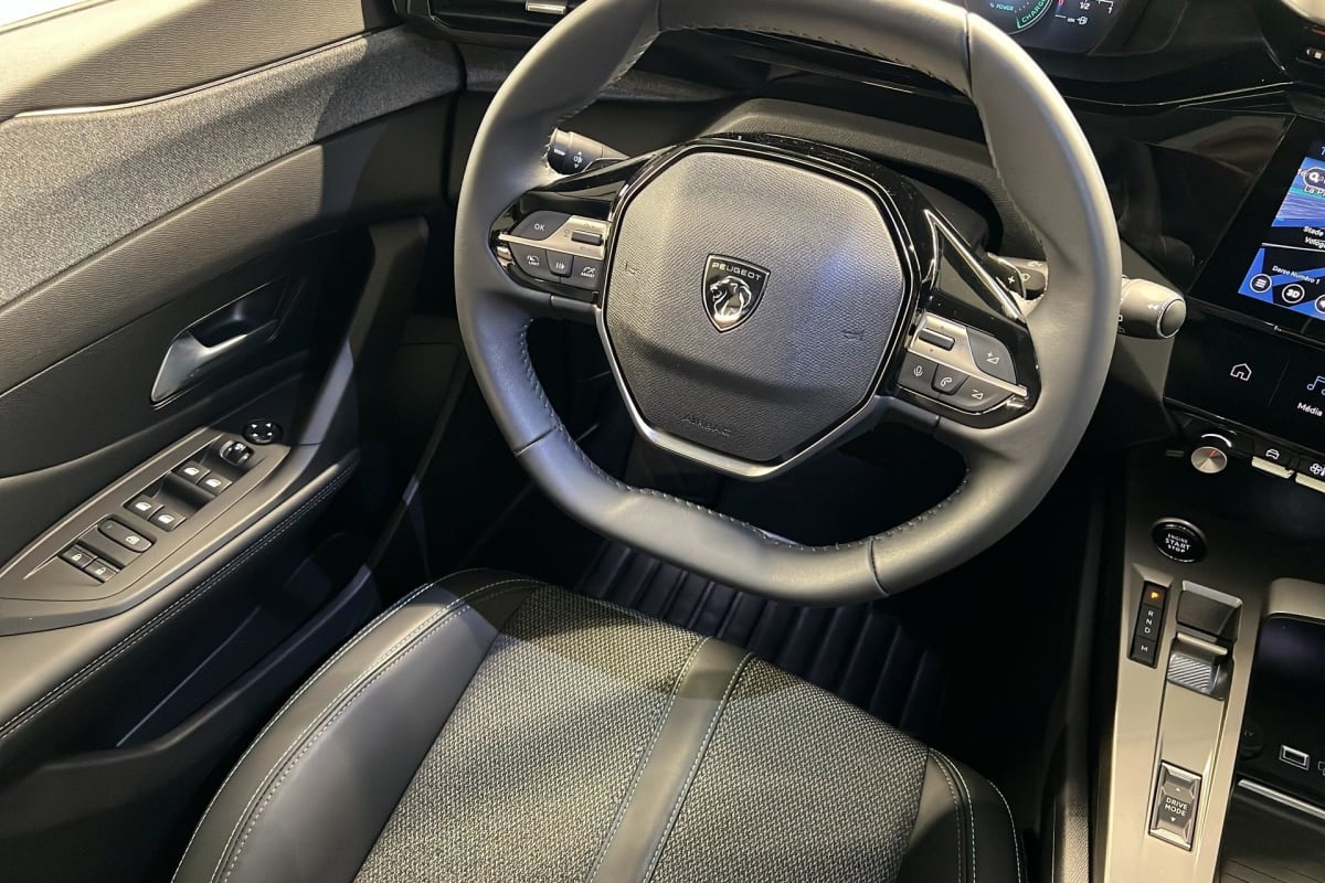 Peugeot 308 - Image 13