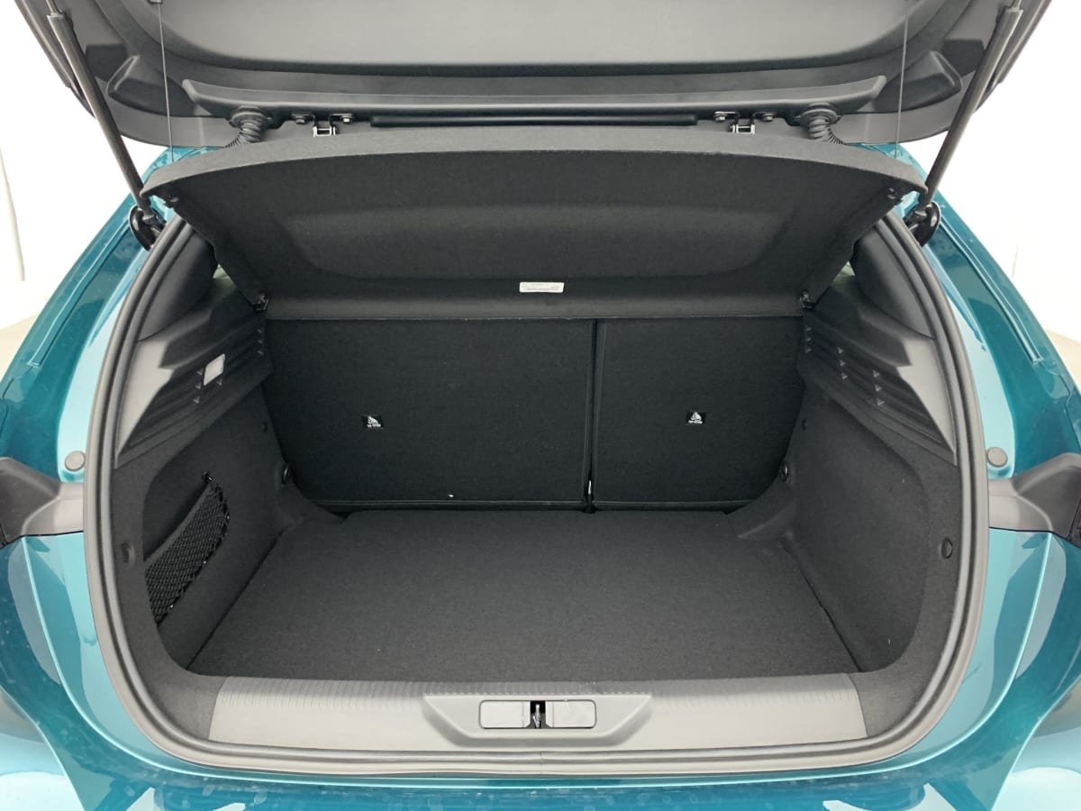 Peugeot 308 - Image 11
