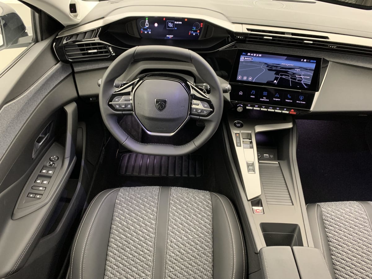 Peugeot 308 - Image 13