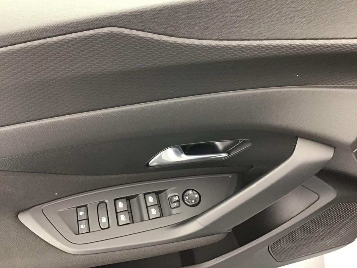 PEUGEOT 308 HYBRID 145 E-DCS6 BUSINESS