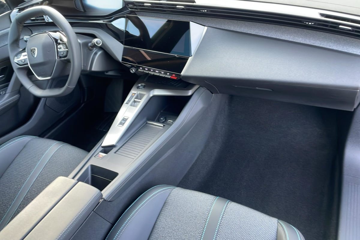 Peugeot 308 - Image 12