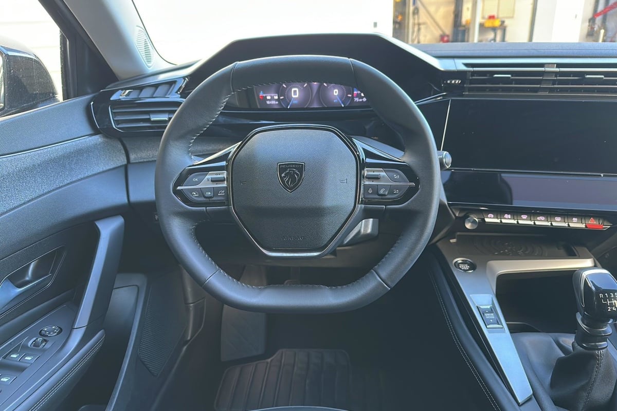 Peugeot 308 SW - Image 13