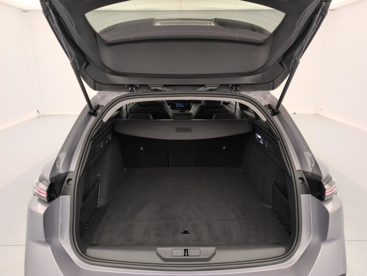 Peugeot 308 SW - Image 11