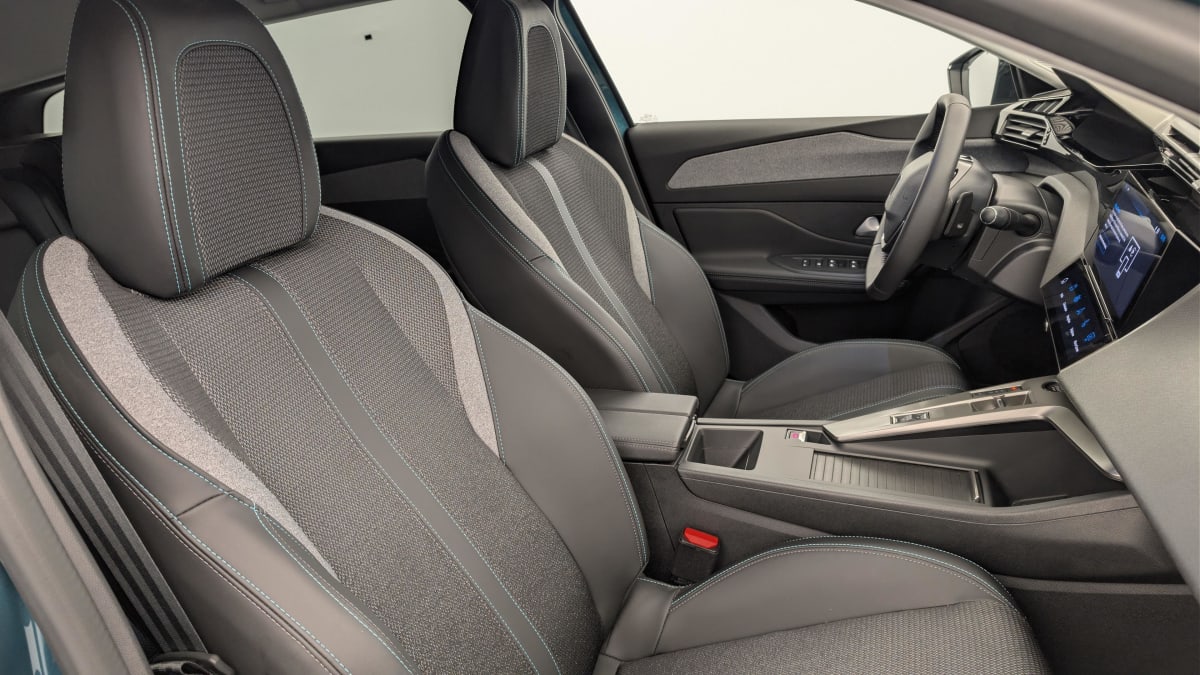 PEUGEOT 308 SW HYBRID 145 E-DCS6 ALLURE