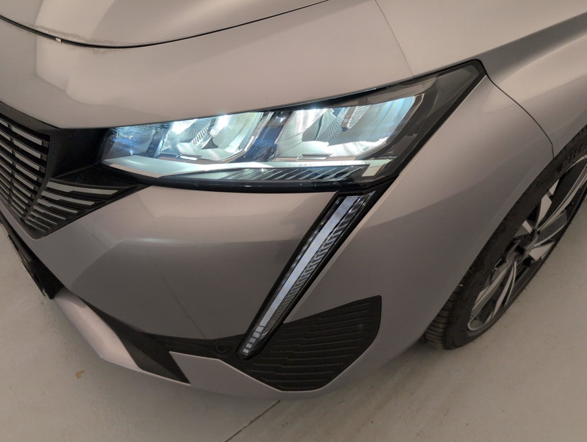 Peugeot 308 SW - Image 24