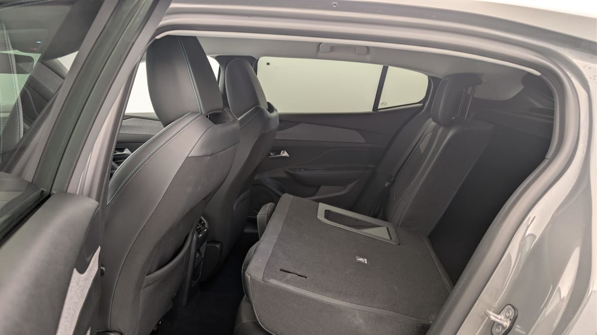 Peugeot 408 - Image 12