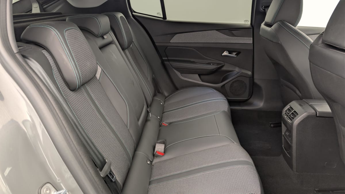 Peugeot 408 - Image 10