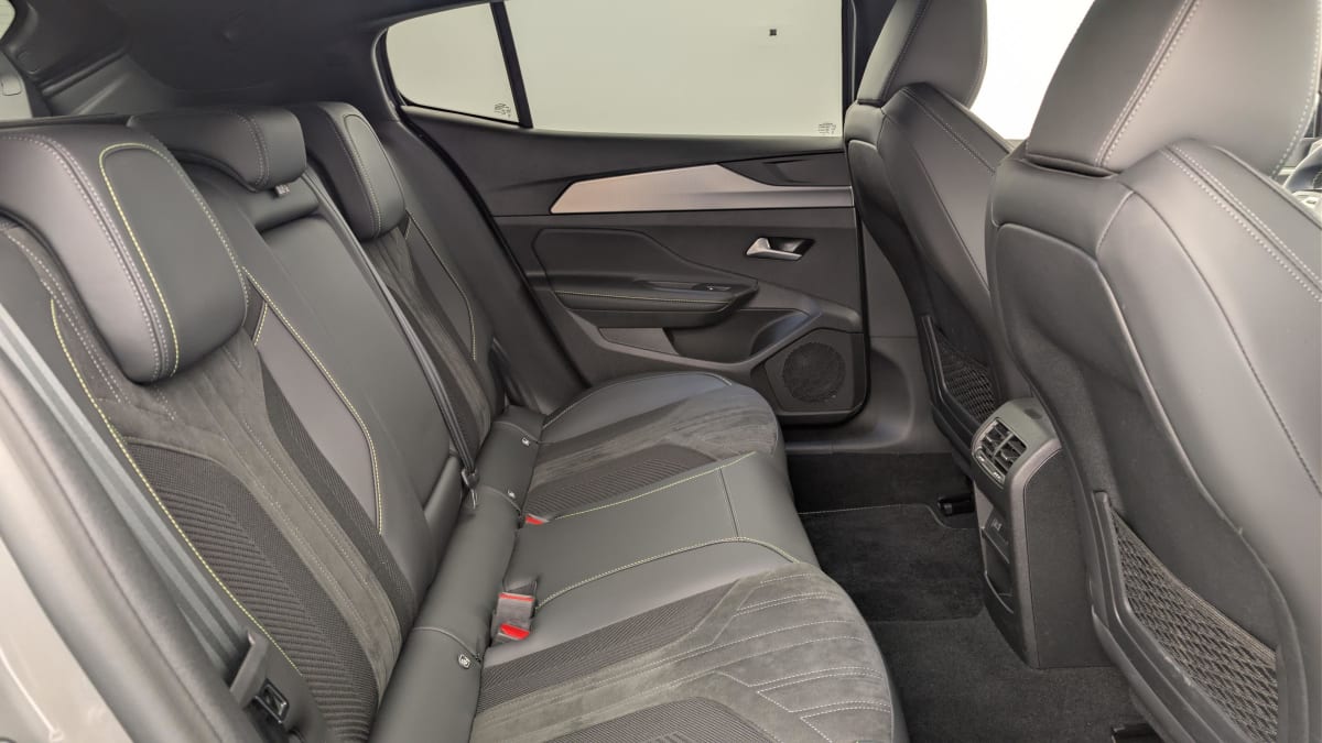 Peugeot 408 - Image 10