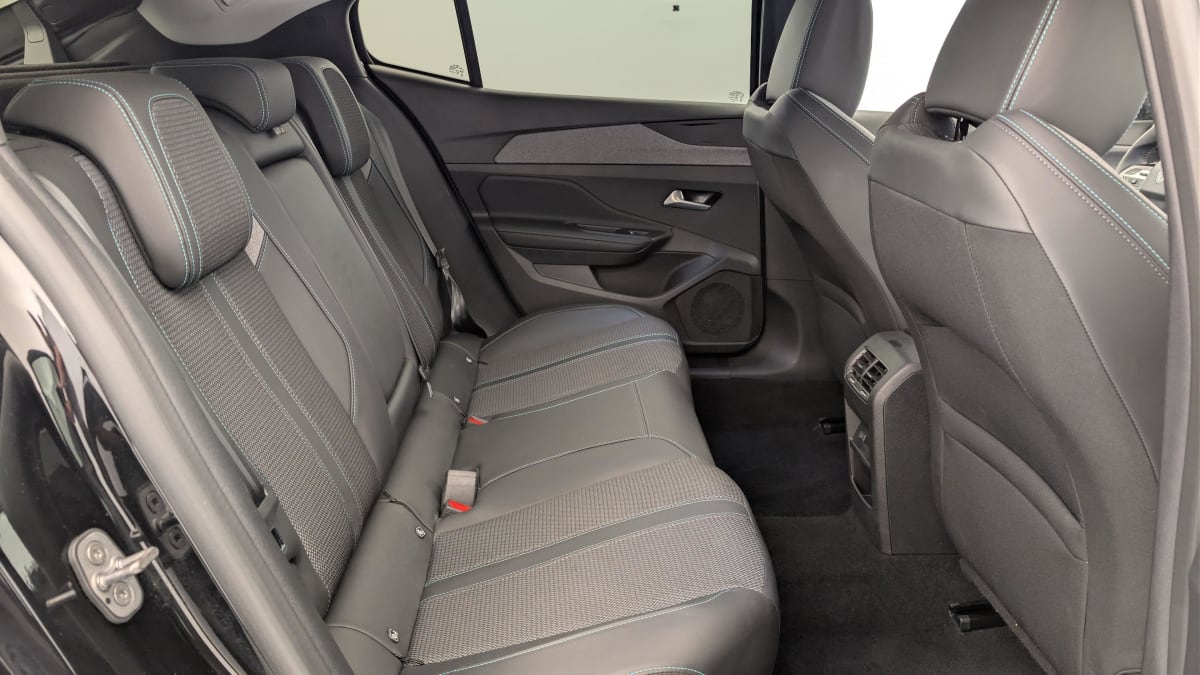Peugeot 408 - Image 10