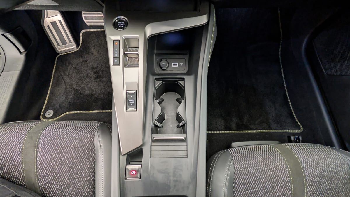 Peugeot 408 - Image 19