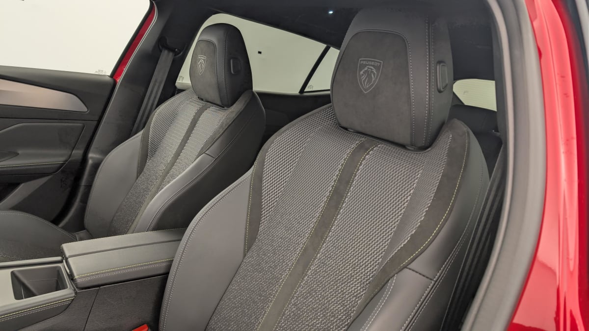 Peugeot 408 - Image 16