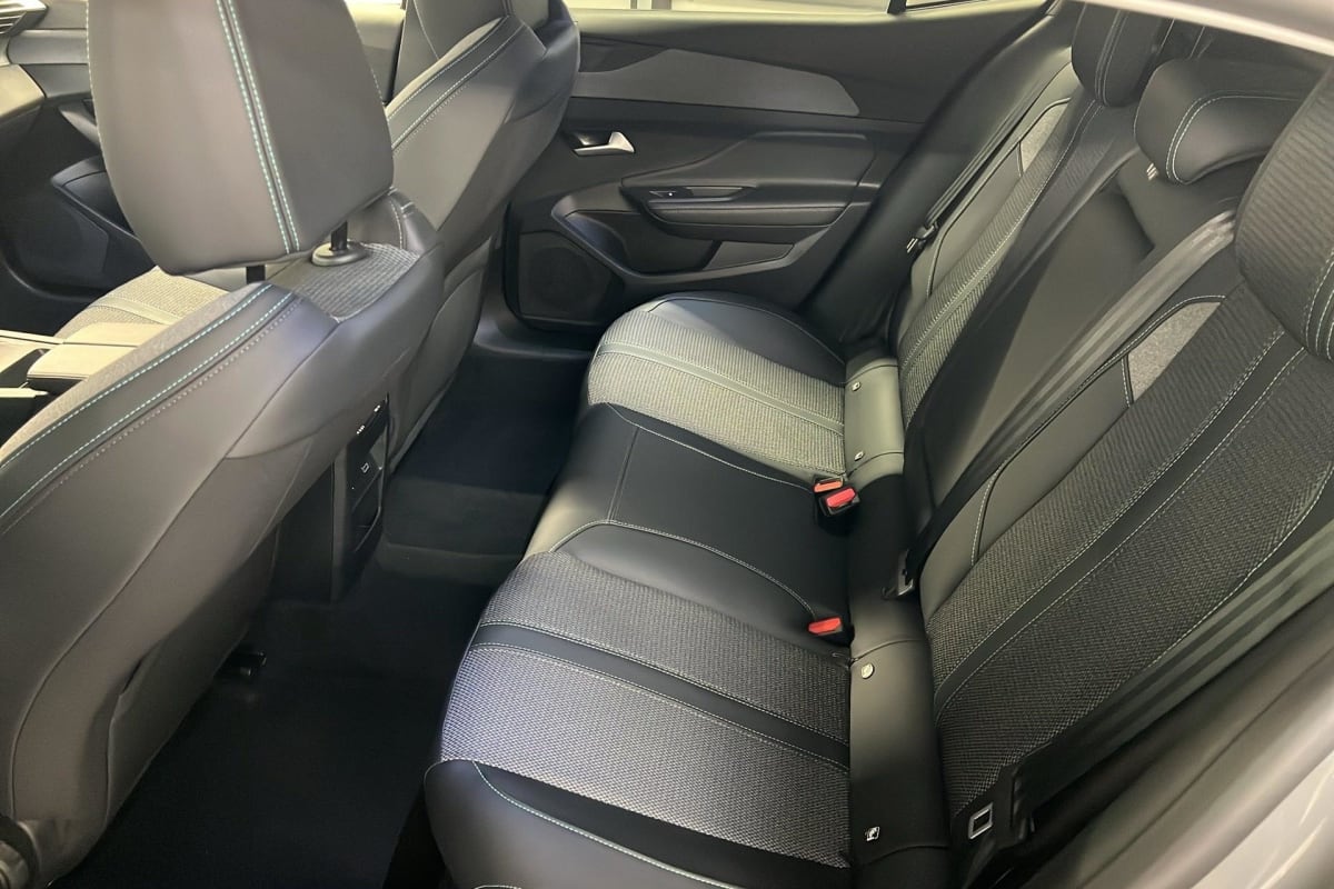 Peugeot 408 - Image 10