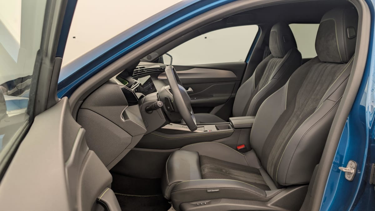 Peugeot 408 - Image 16