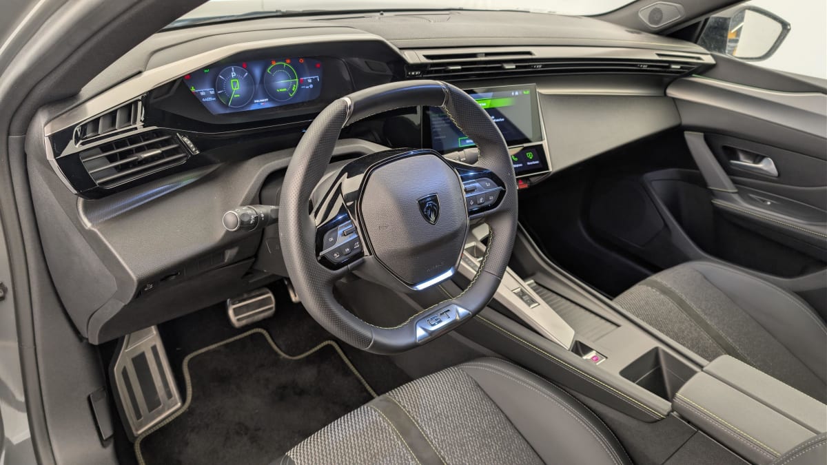 Peugeot 408 - Image 15