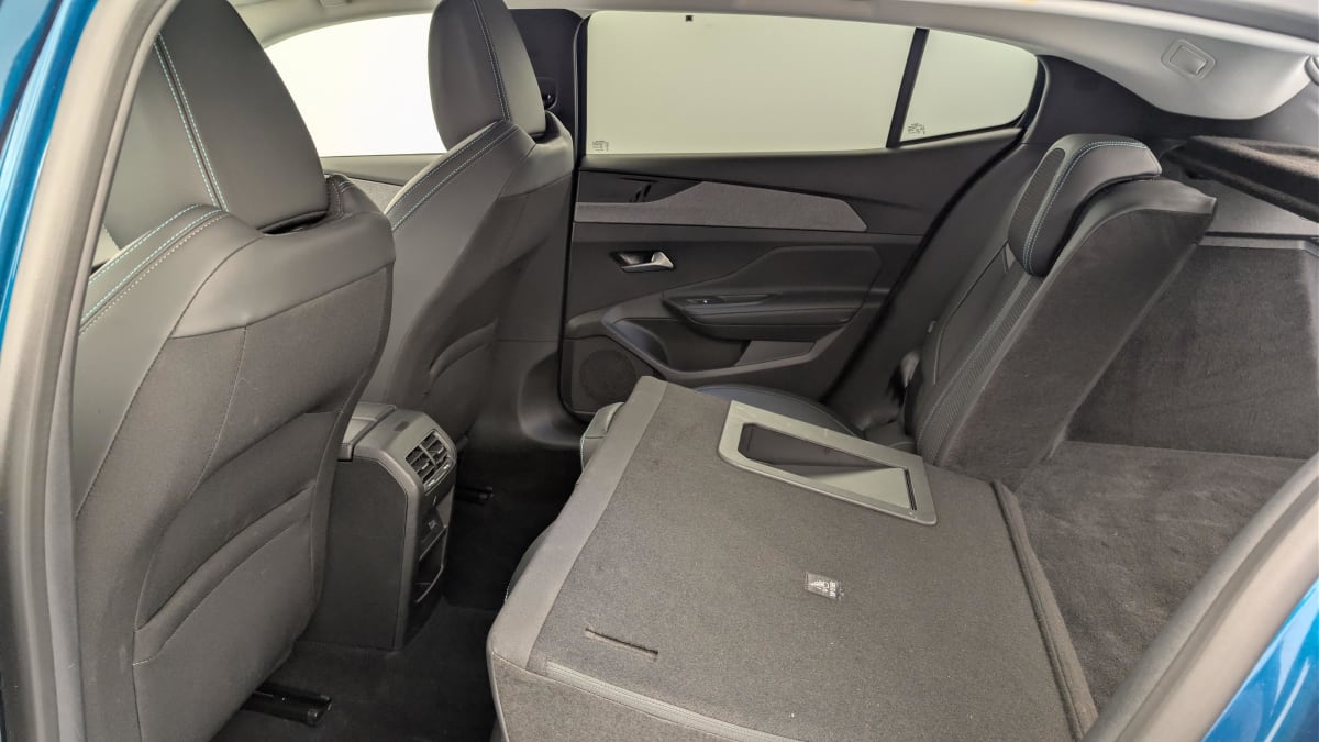 Peugeot 408 - Image 12