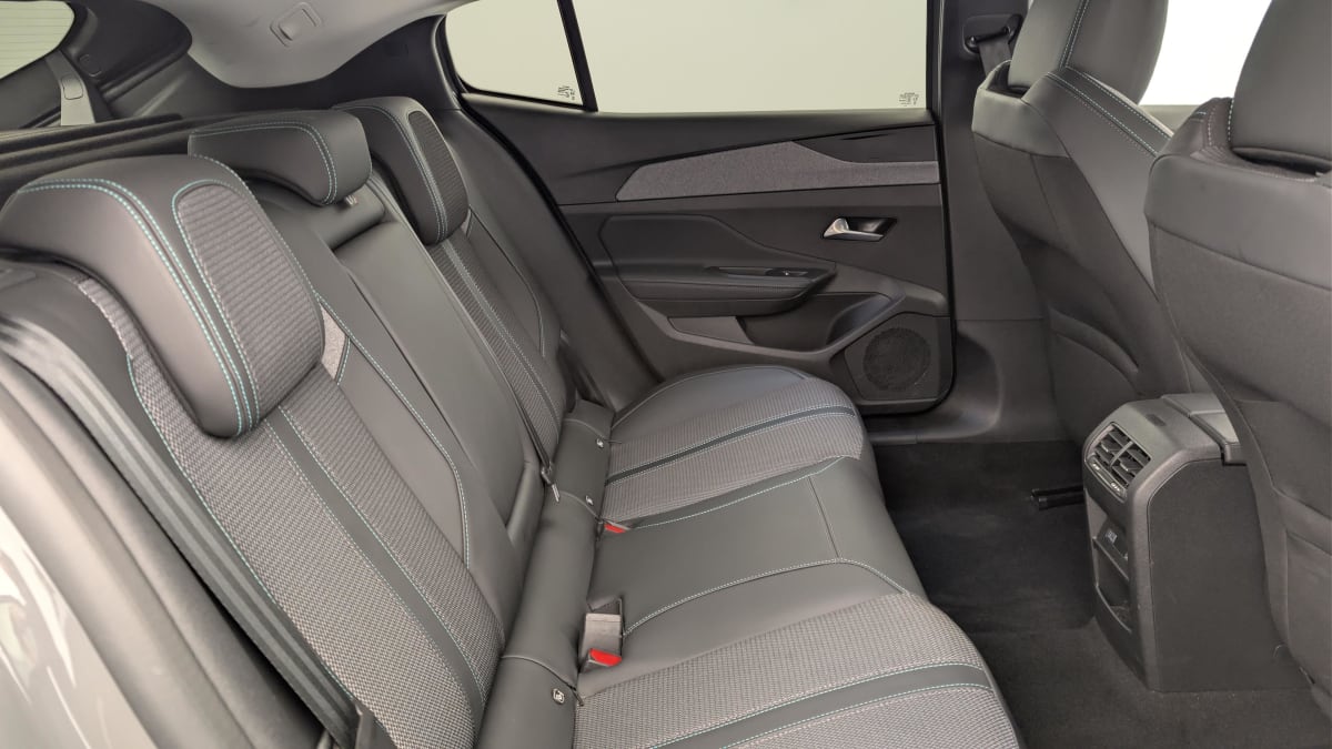 Peugeot 408 - Image 10