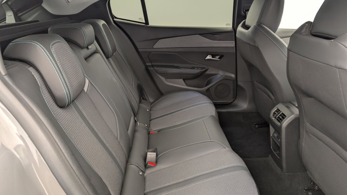 Peugeot 408 - Image 10