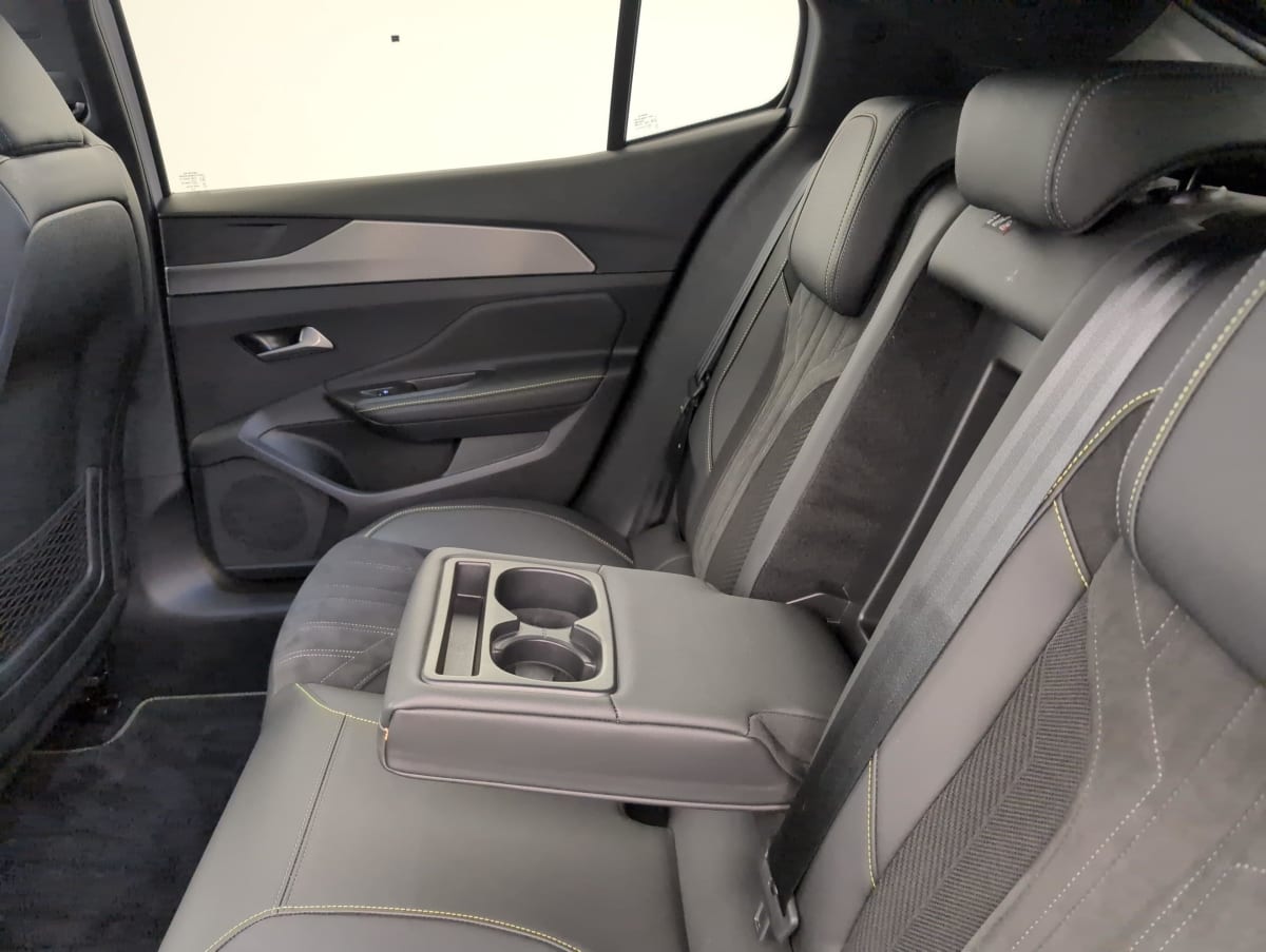 Peugeot 408 - Image 14