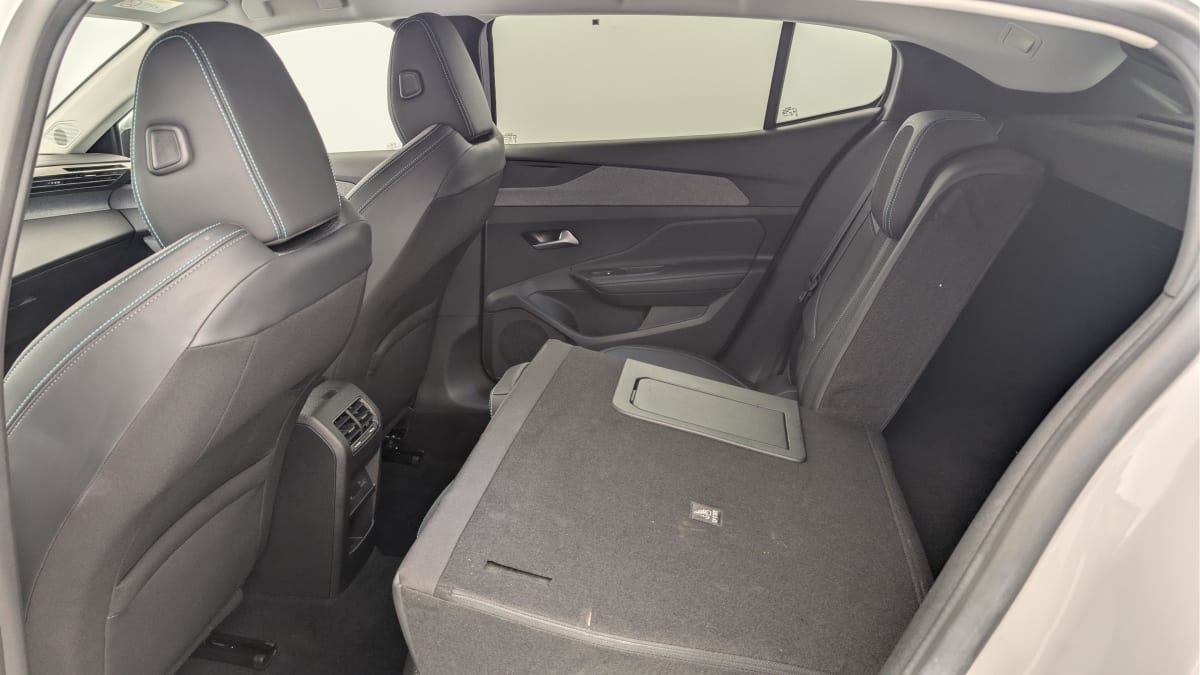 Peugeot 408 - Image 12