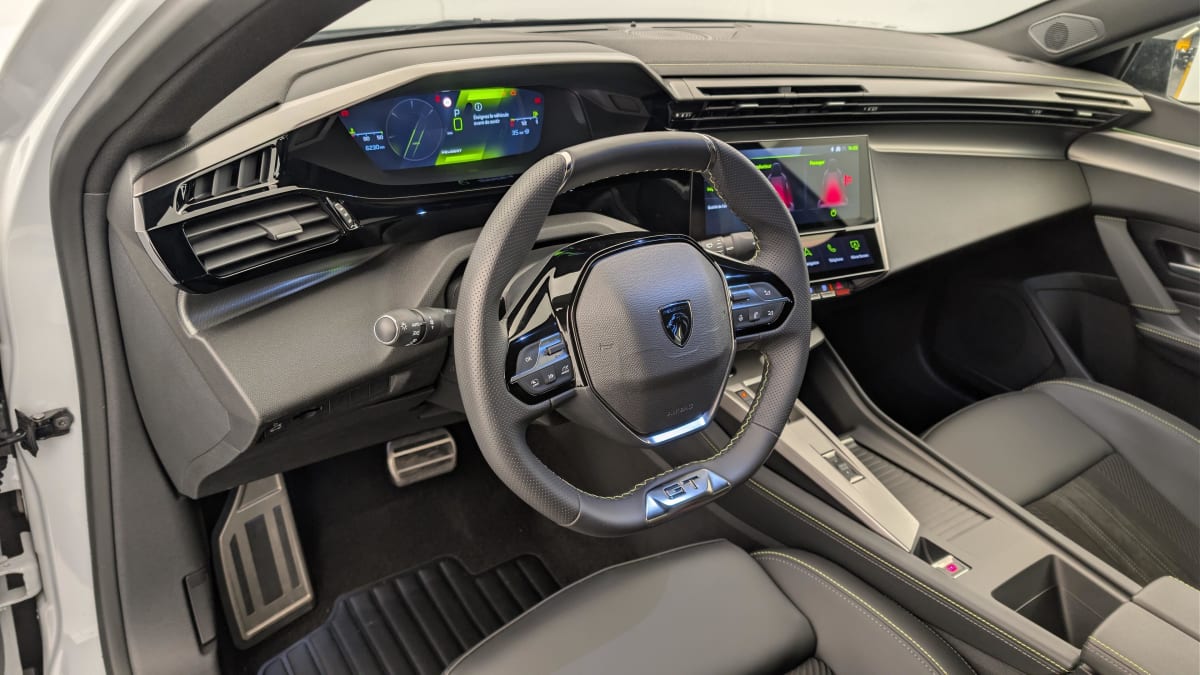 Peugeot 408 - Image 15