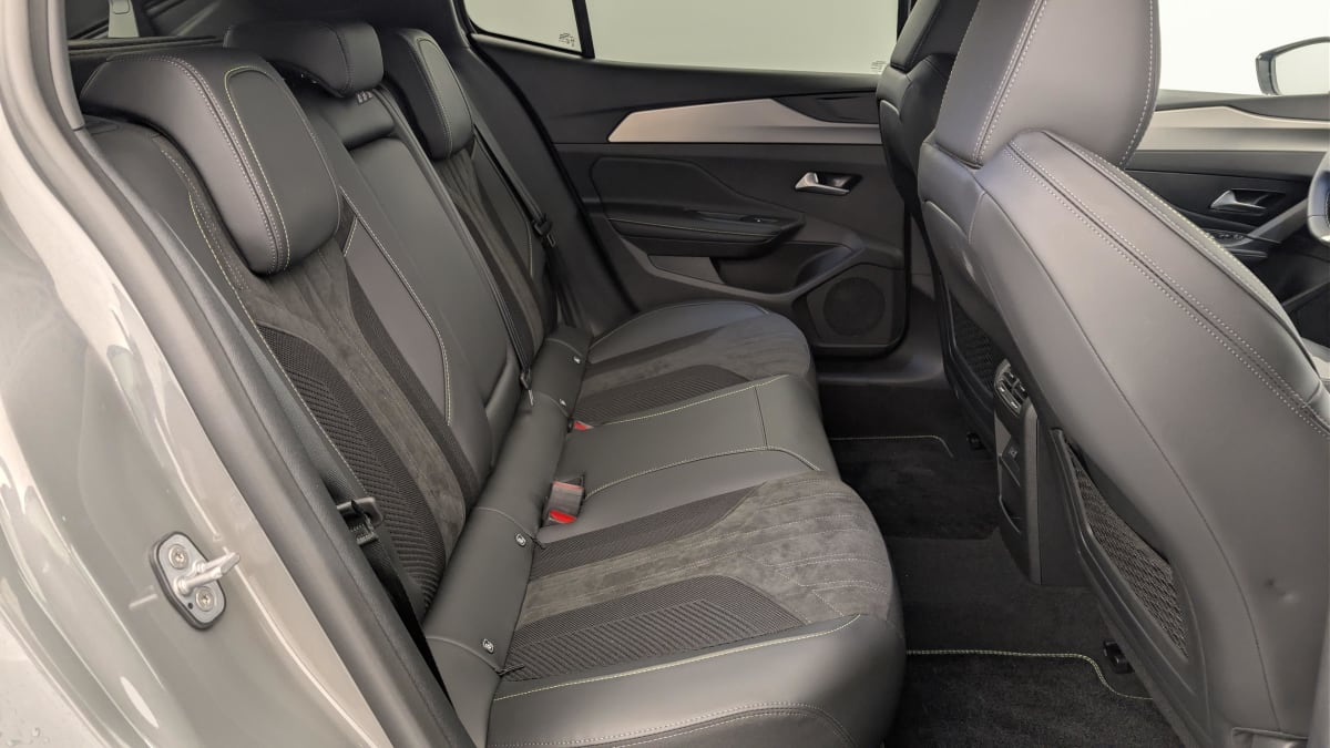 Peugeot 408 - Image 10