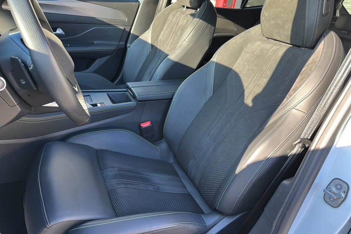 Peugeot 408 - Image 9