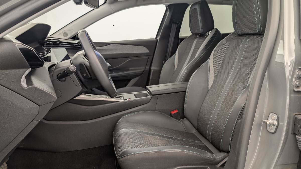 Peugeot 408 - Image 16