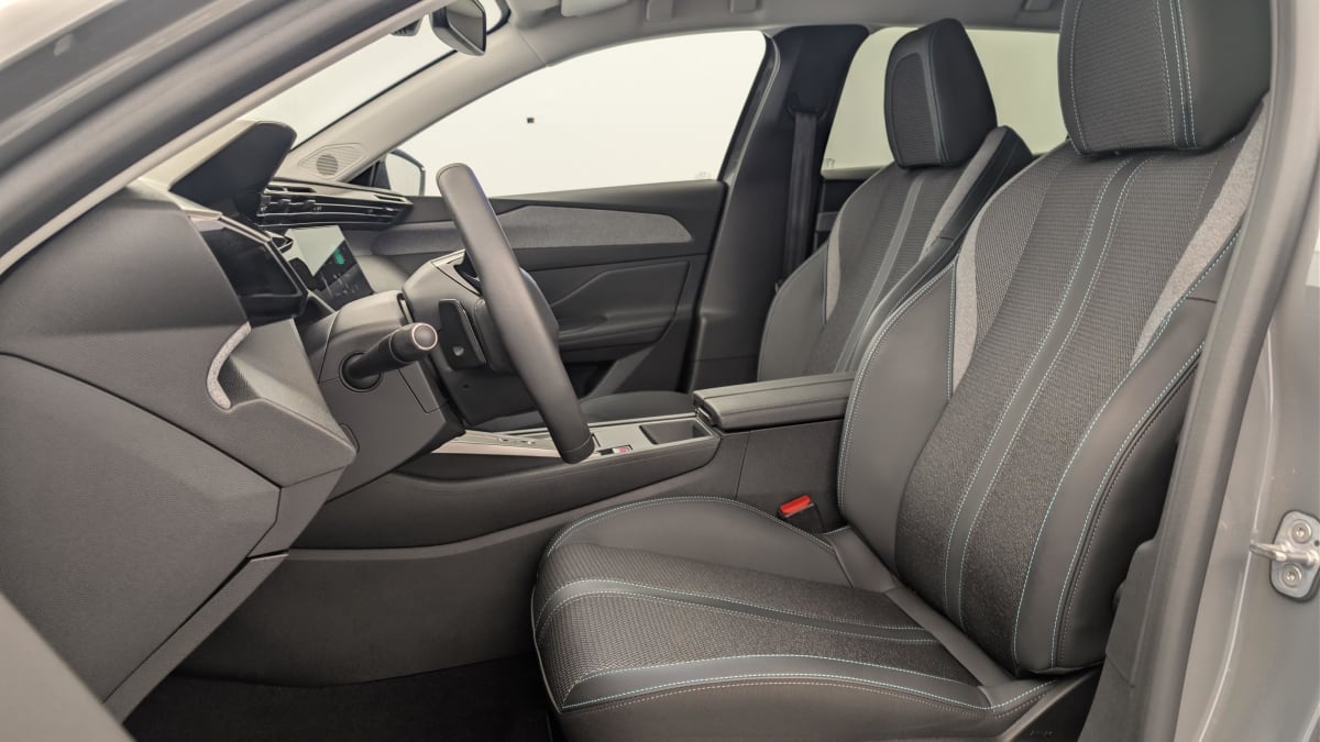 Peugeot 408 - Image 16