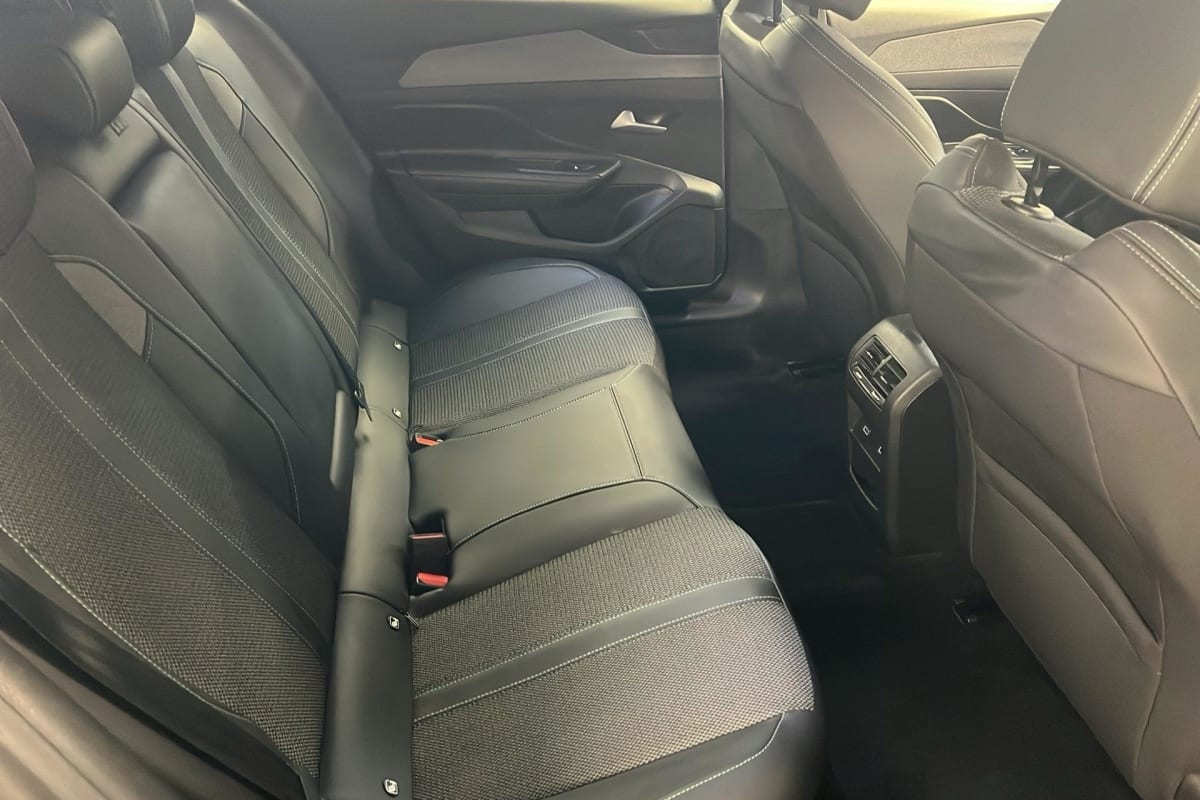 Peugeot 408 - Image 10