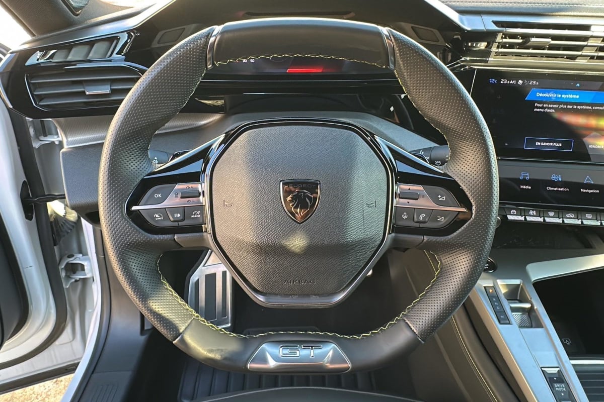 Peugeot 408 - Image 14