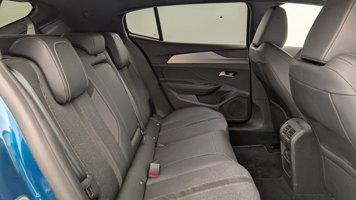 Peugeot 408 - Image 10