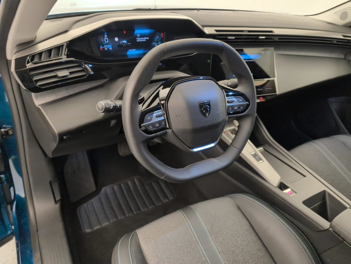 Peugeot 408 - Image 15
