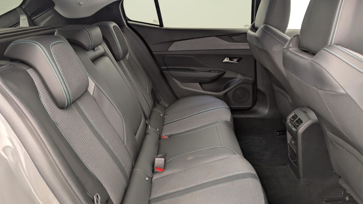 Peugeot 408 - Image 10
