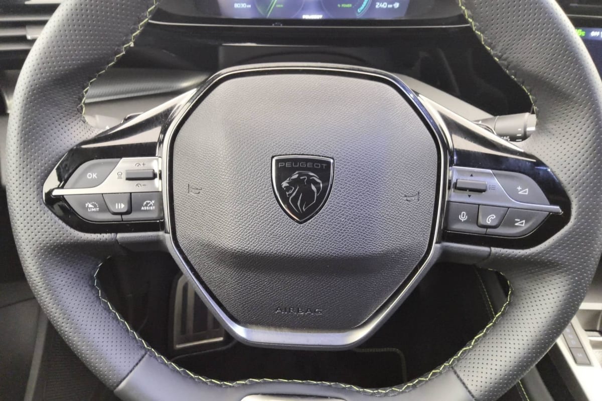 Peugeot 408 - Image 15