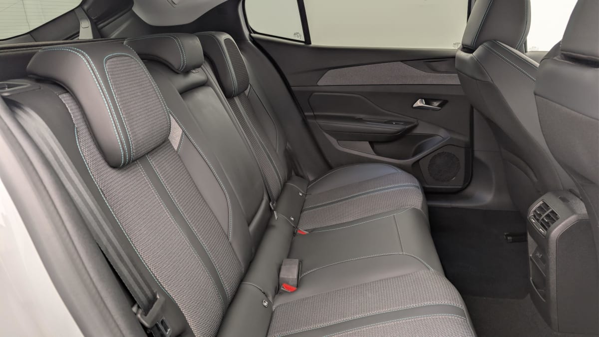 Peugeot 408 - Image 10