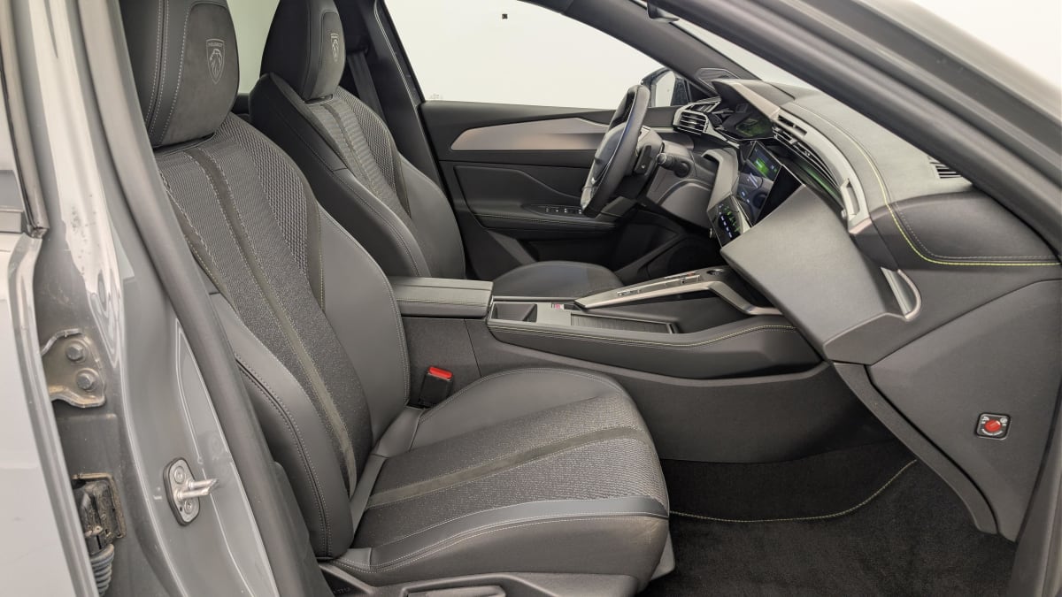 Peugeot 408 - Image 9